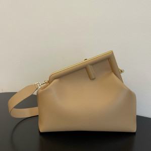 펜디 미디움 퍼스트백