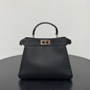 펜디 스몰 피카부 아이씨 유