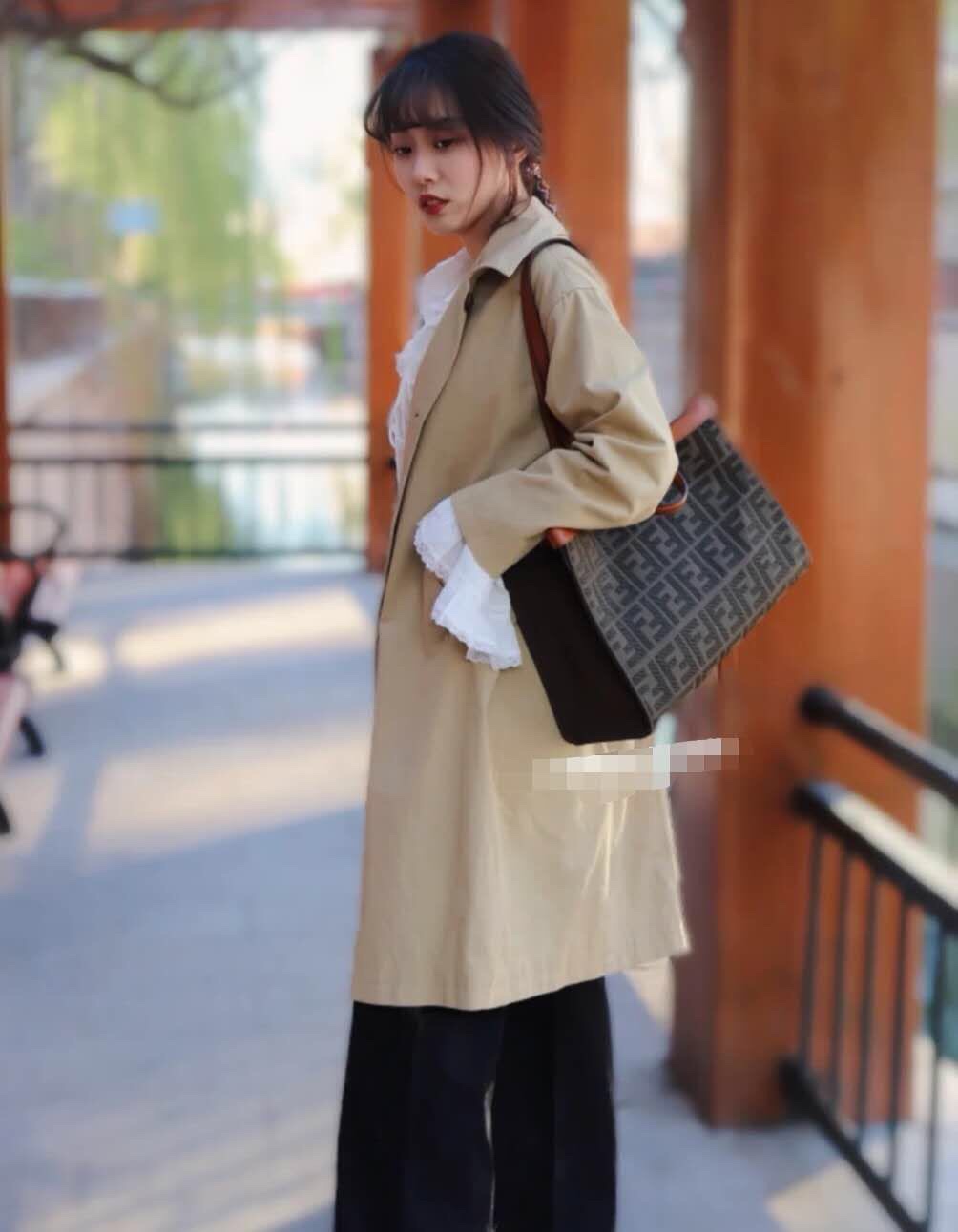 펜디 피카부 X토트 FF 카키 캔버스