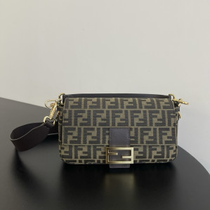 펜디 미디움 바게뜨 FF 3D 엠보스드