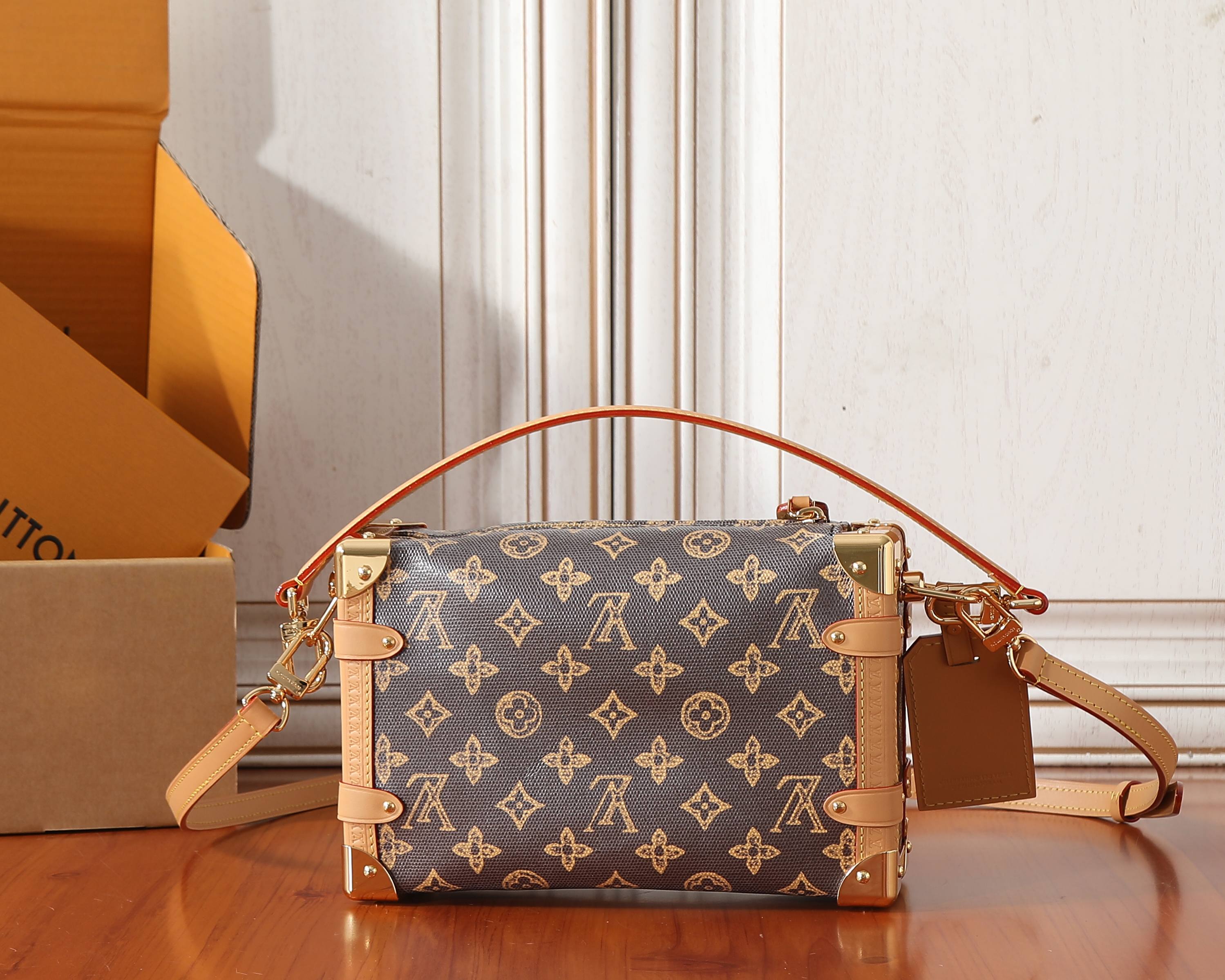 루이비통 사이드 트렁크 MM