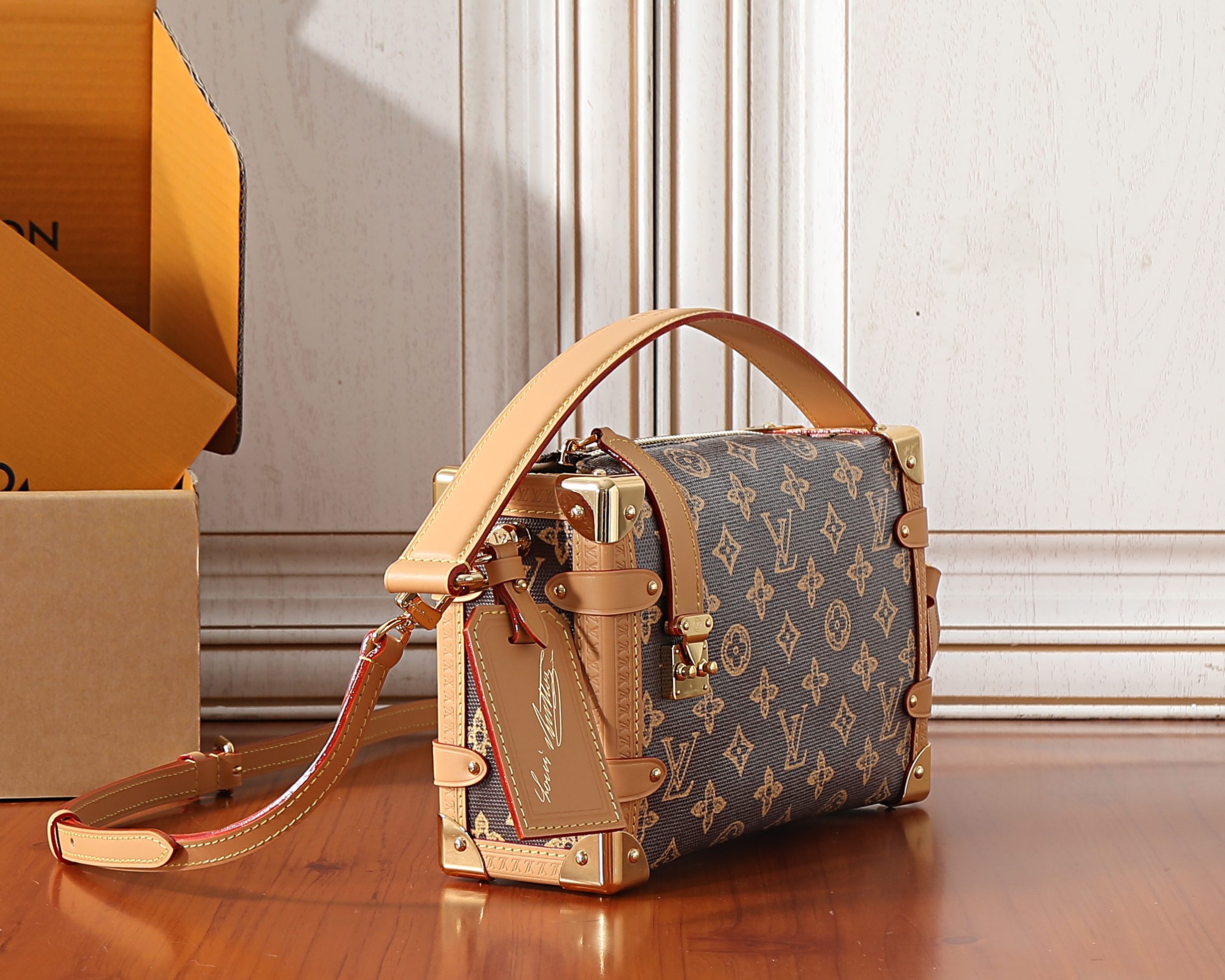 루이비통 사이드 트렁크 MM