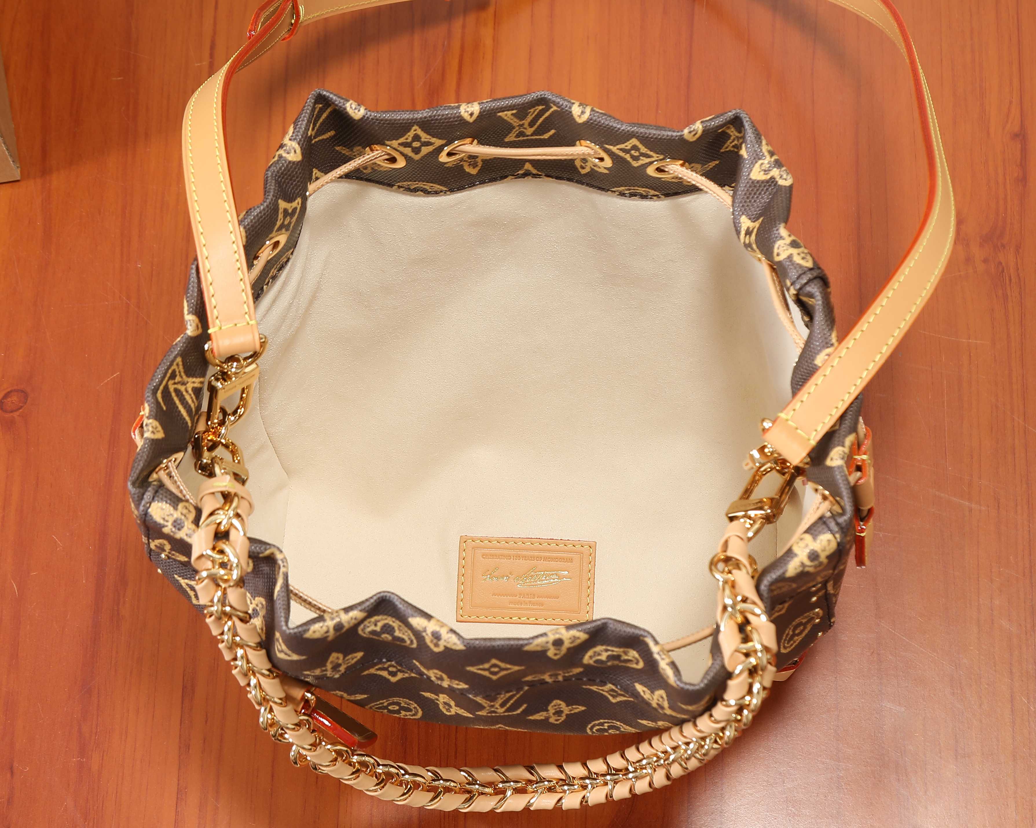 루이비통 노에 트렁크