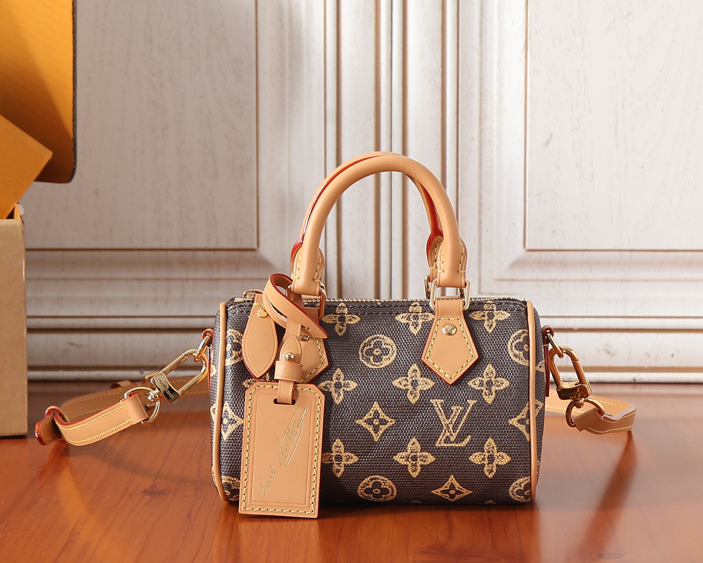 루이비통 나노 스피디 반둘리에