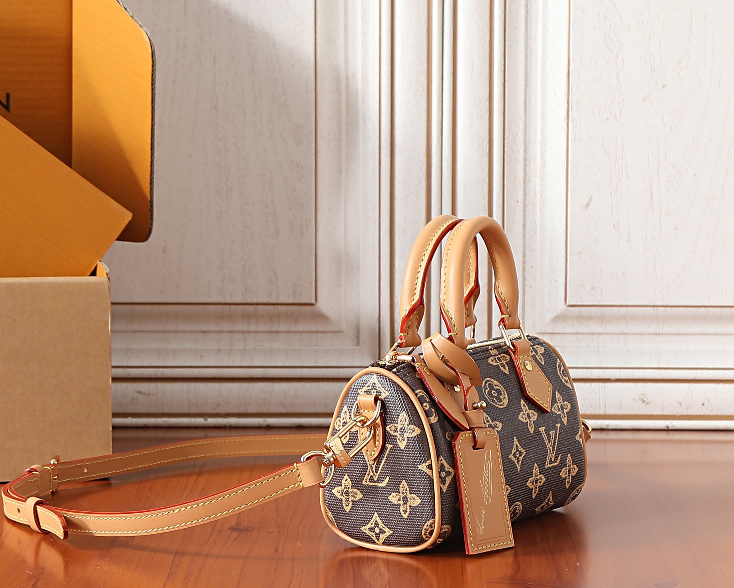 루이비통 나노 스피디 반둘리에