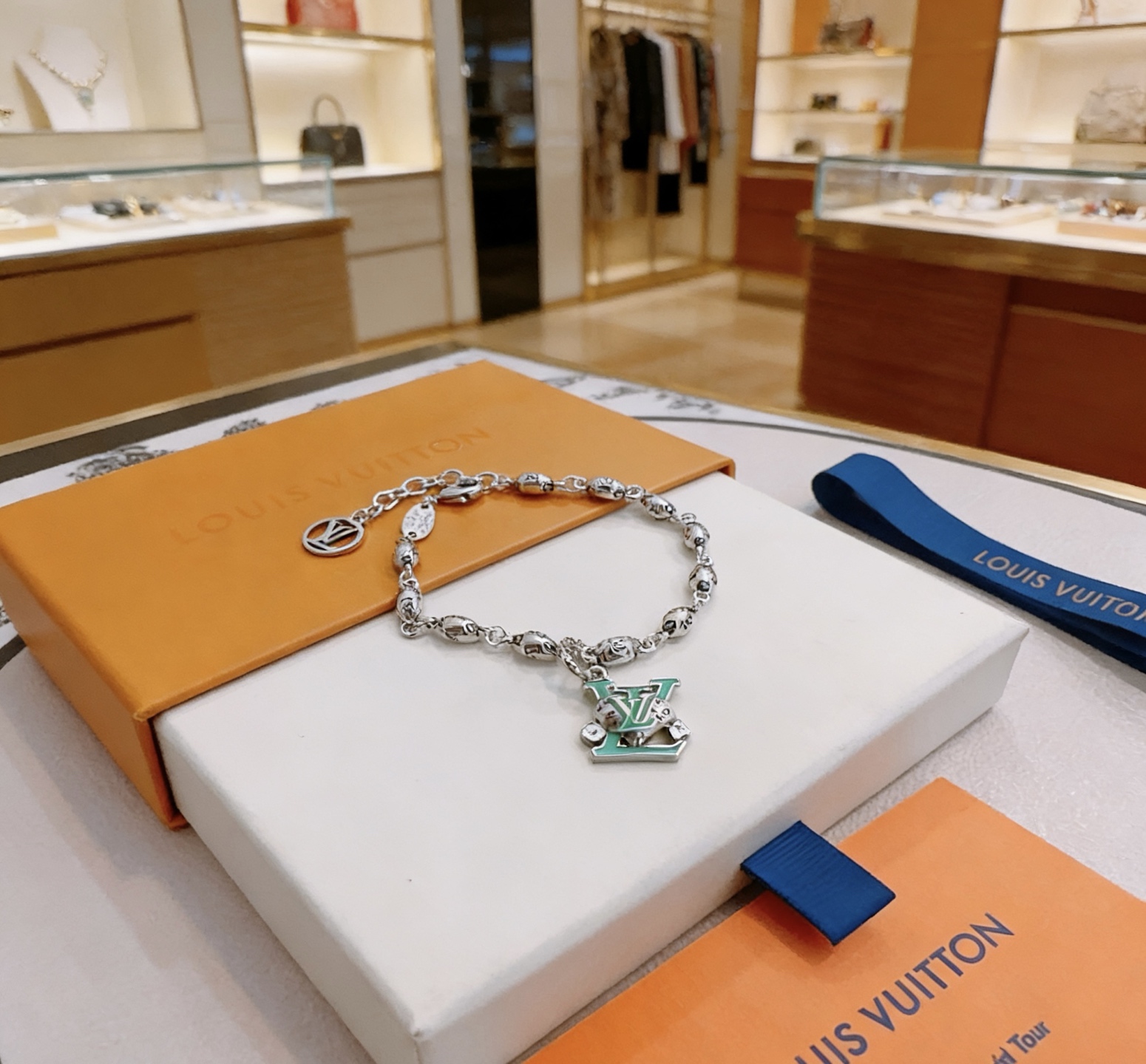 루이비통 모노그램 크래커 브레이슬릿