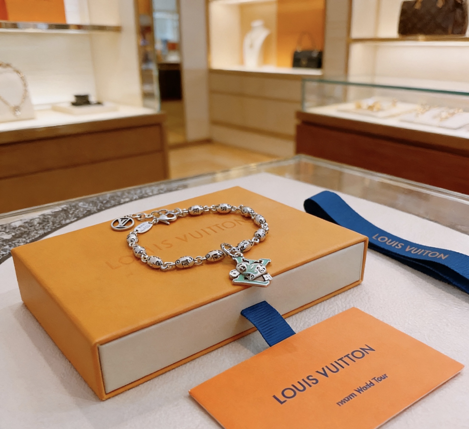 루이비통 모노그램 크래커 브레이슬릿