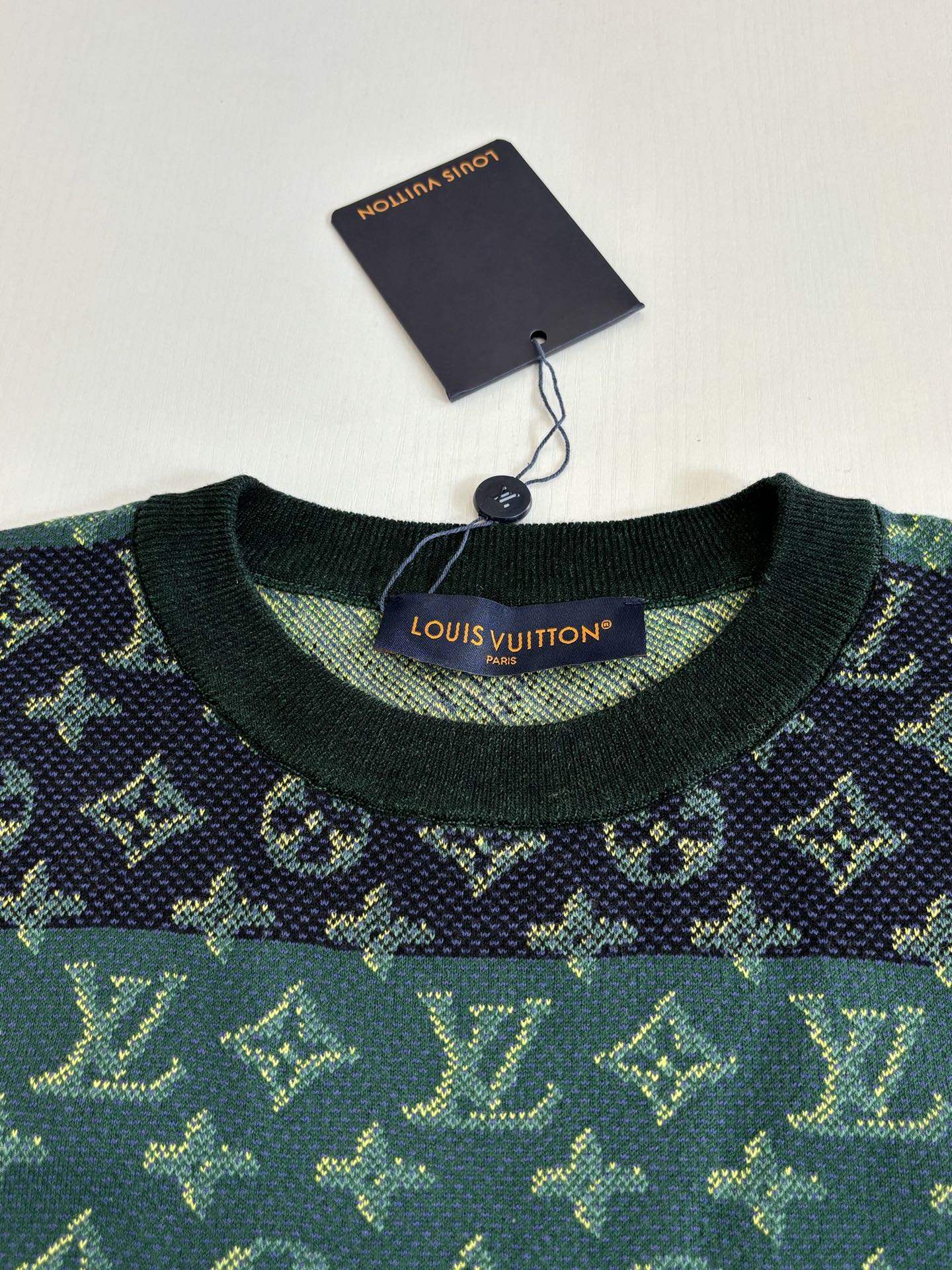 루이비통 모노그램 스트라이프 니트 티셔츠