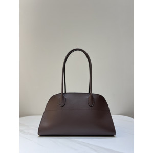 더로우 이스트 웨스트 마고 12