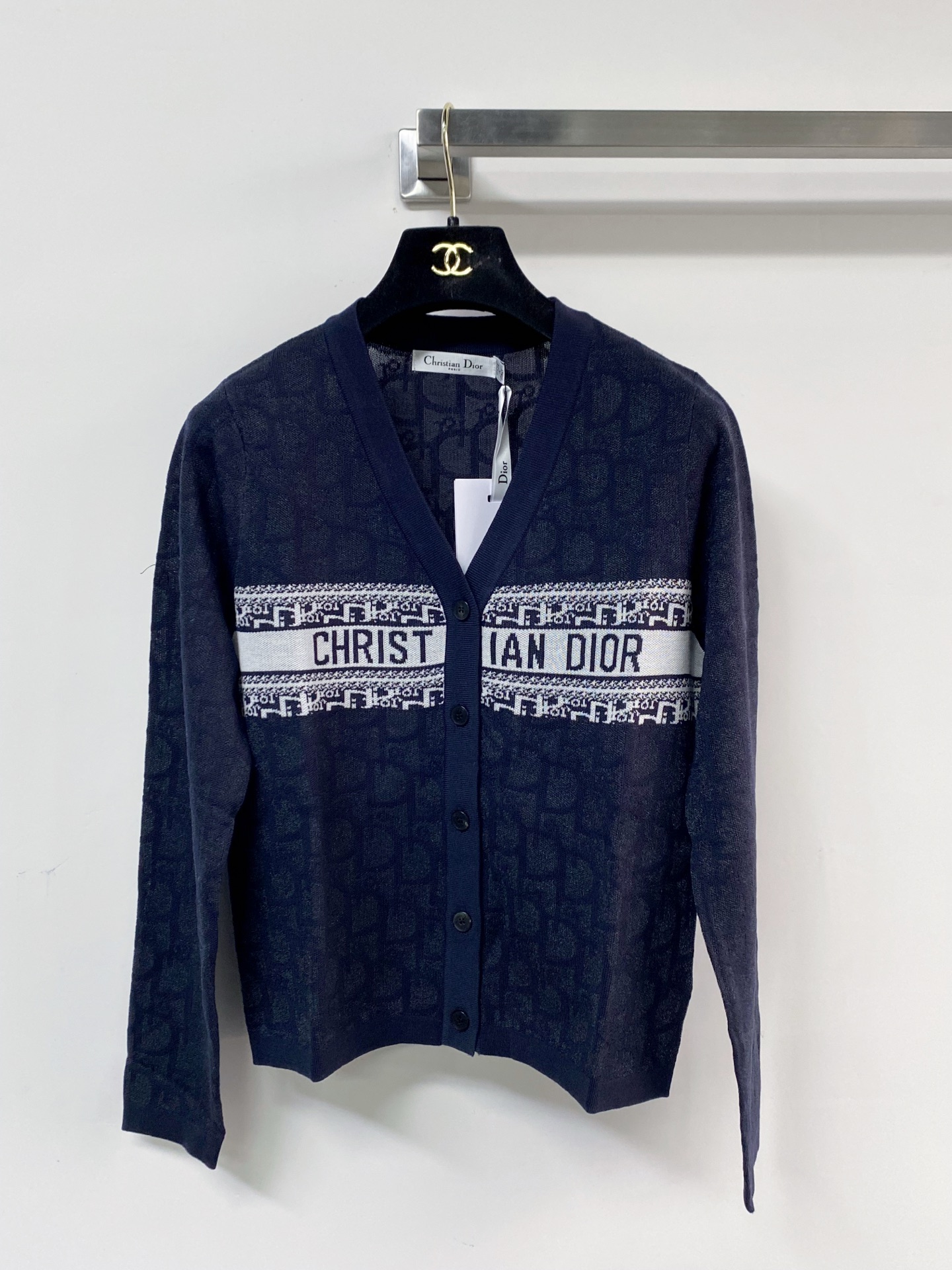 디올 오빌리크 브이넥 가디건