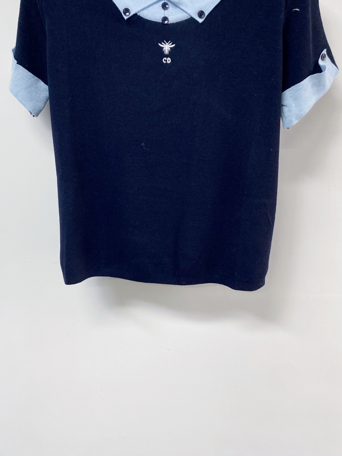 디올 벌 자수 배색 셔츠