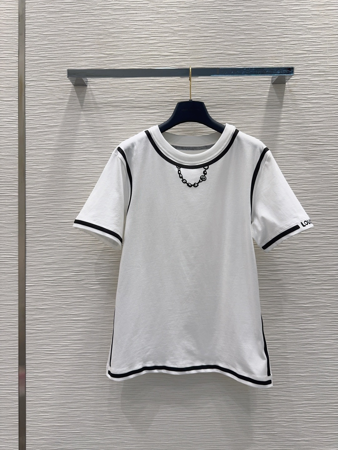 루이비통 체인 디테일 티셔츠