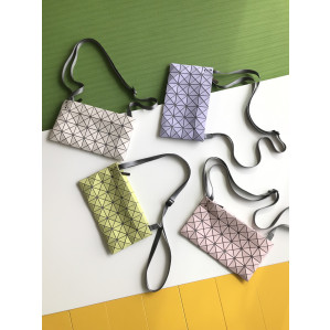 바오바오 루센트 크로스백