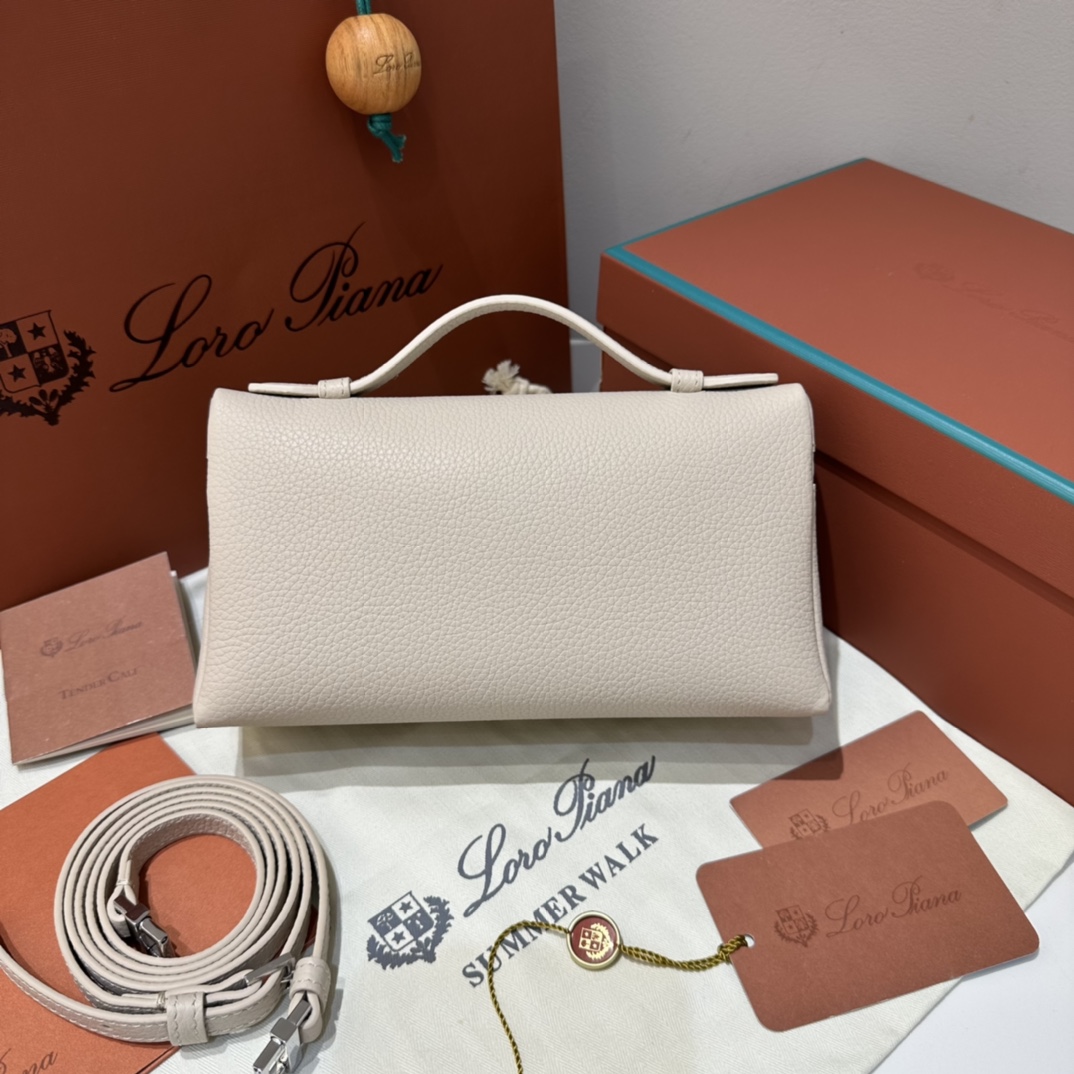 로로피아나 엑스트라 포켓 파우치 L19