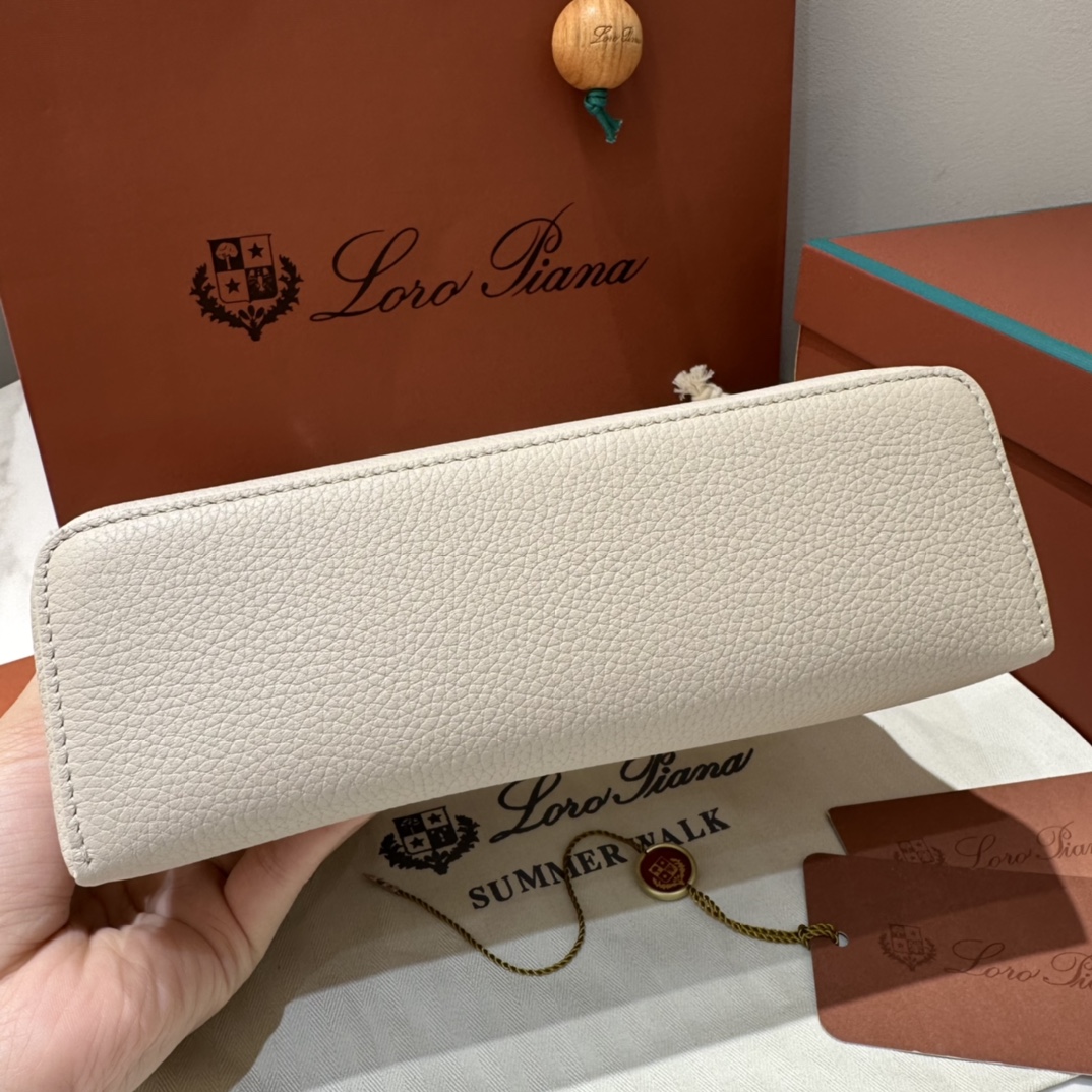 로로피아나 엑스트라 포켓 파우치 L19