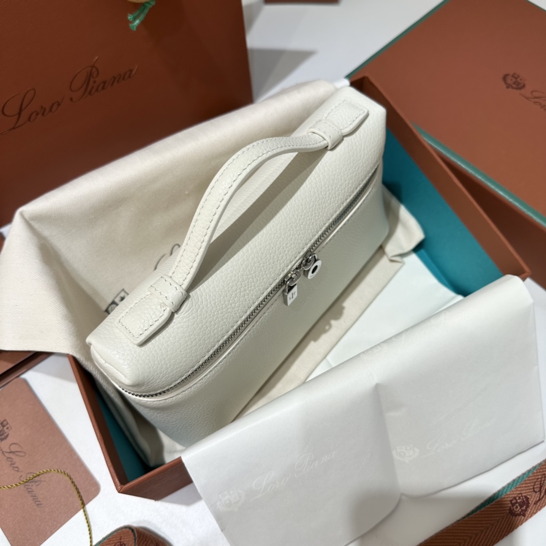 로로피아나 엑스트라 포켓 파우치 L19