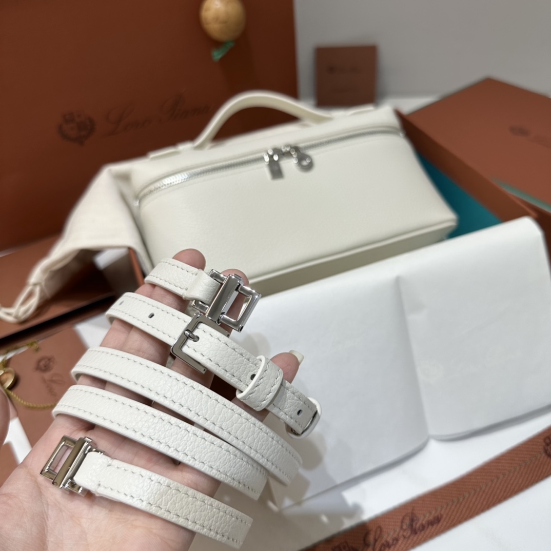 로로피아나 엑스트라 포켓 파우치 L19