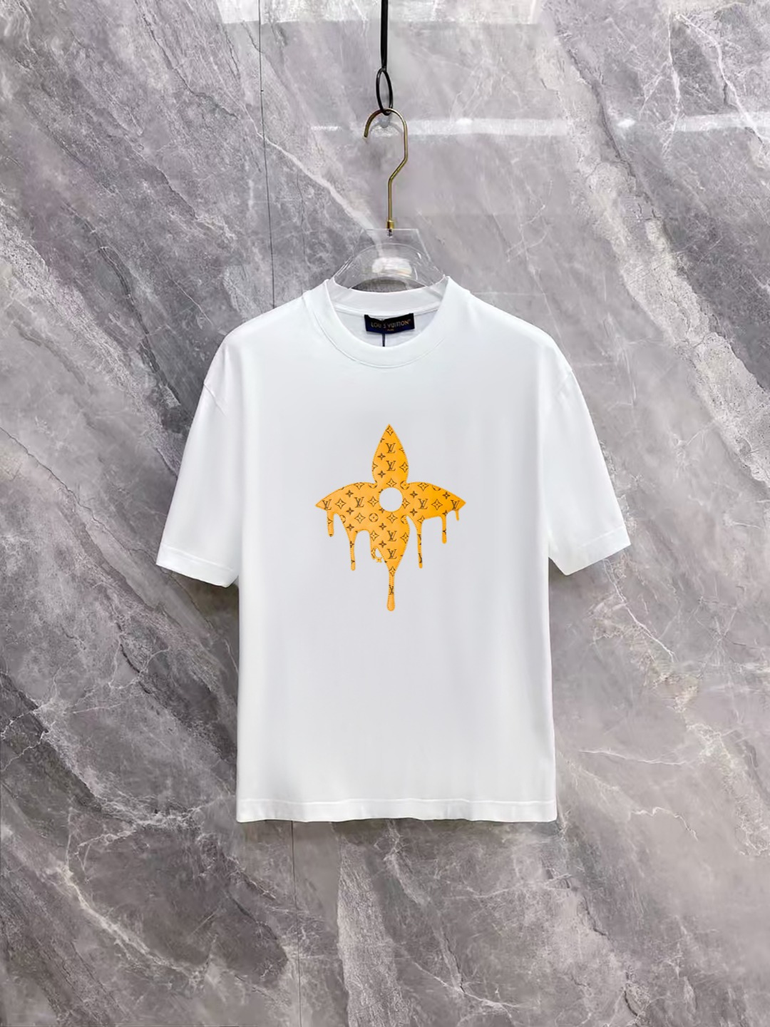 루이비통 모노그램 드리핑 플라워 티셔츠