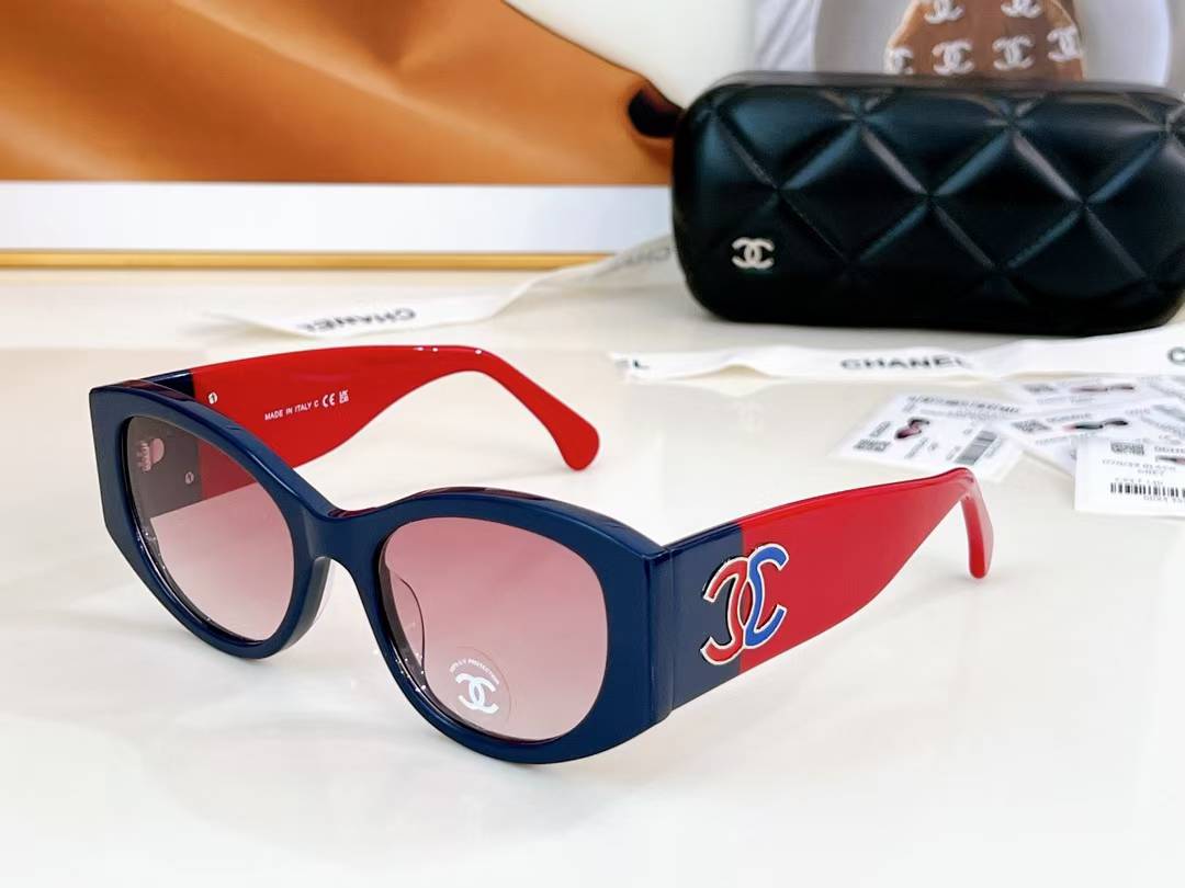 샤넬 오벌 선글라스