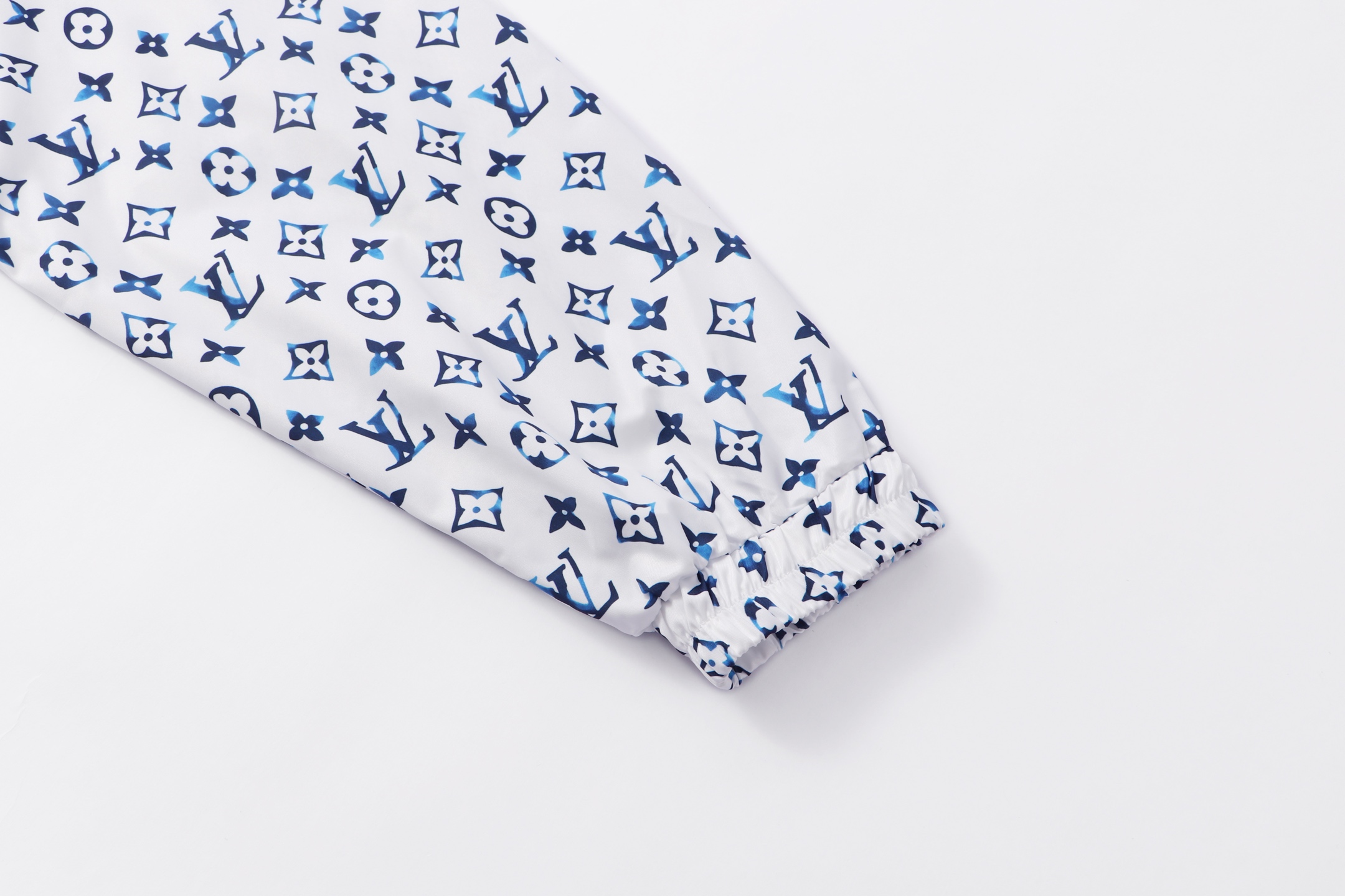 루이비통 그래픽 모노그램 나일론 윈드 브레이커