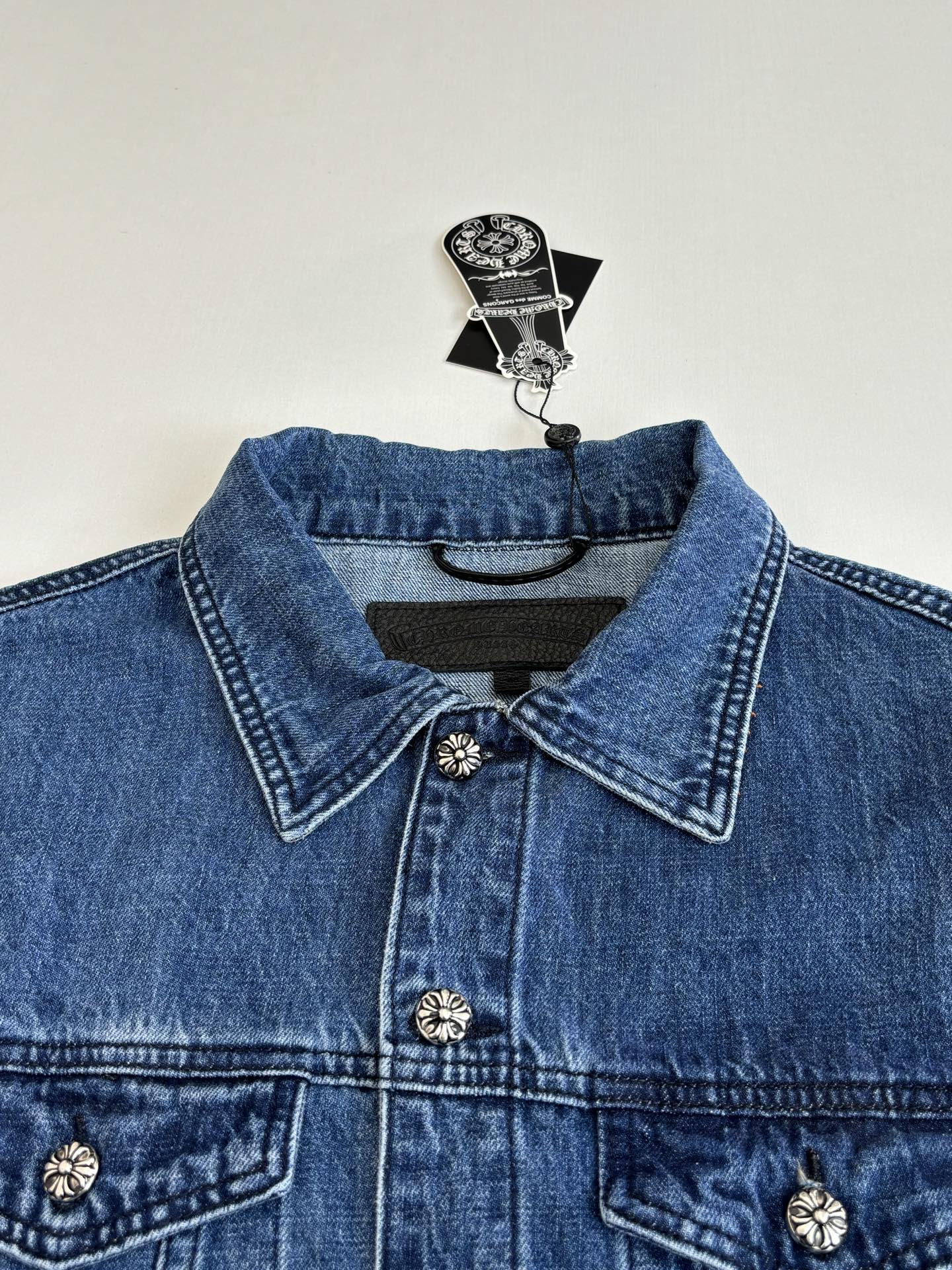 크롬하츠 크로스 버튼 데님 자켓