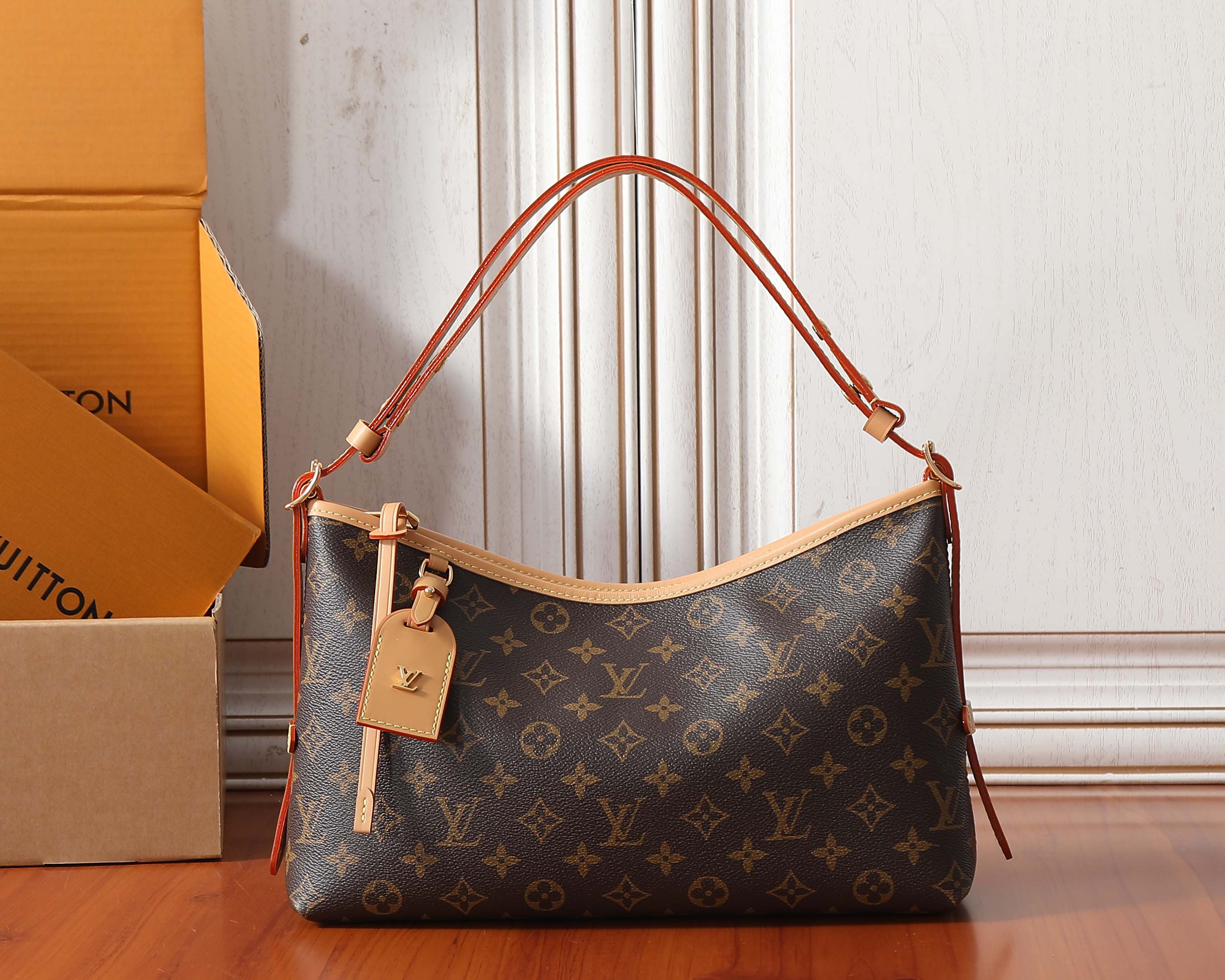 루이비통 캐리올 이스트 웨스트