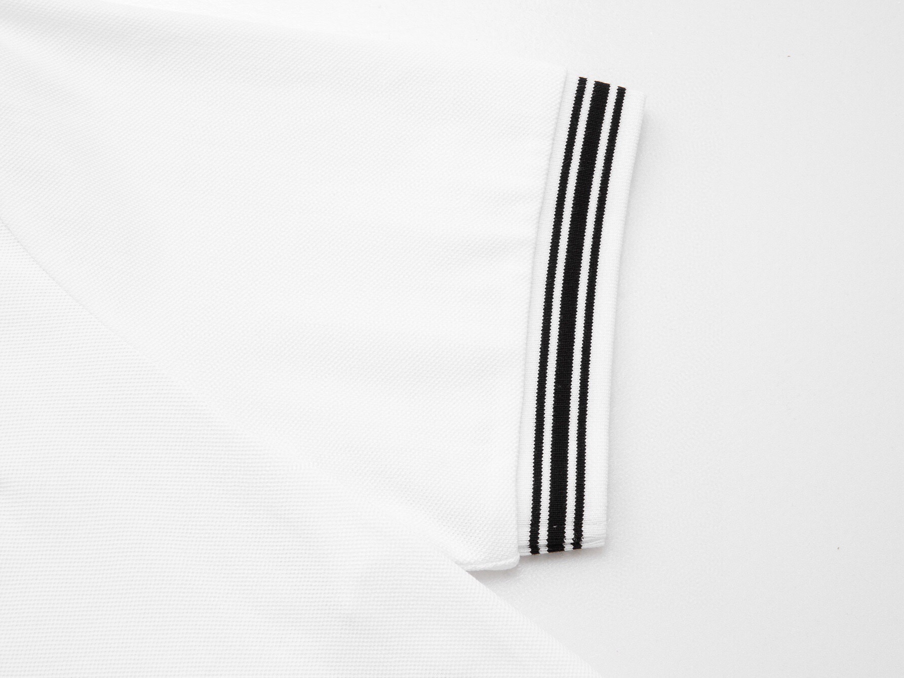 몽클레어 스크립트 로고 피케 셔츠