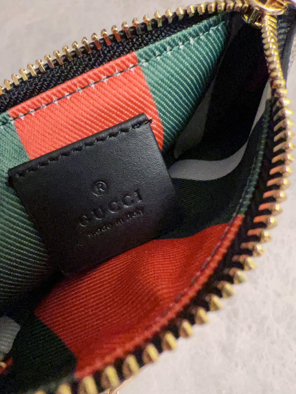Gucci 819113