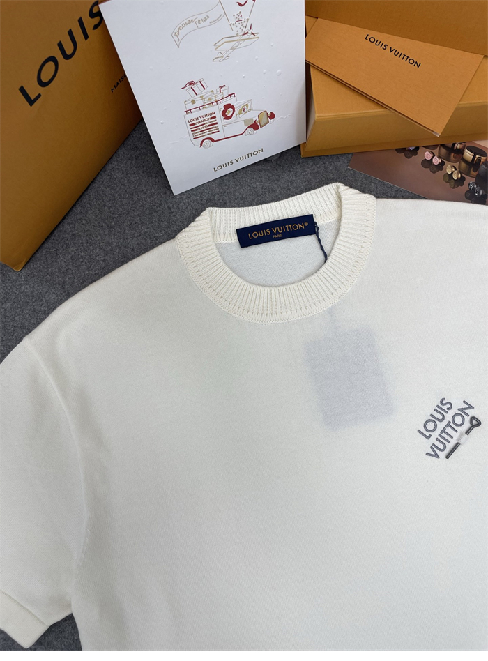 루이비통 엠브로이더드 시그니처 쇼트 슬리브 코튼 니트 반팔