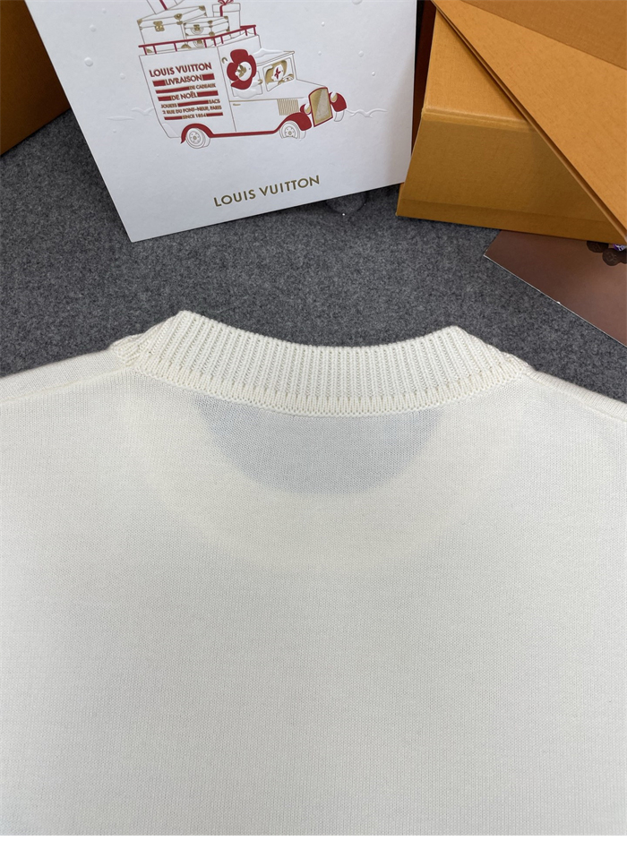 루이비통 엠브로이더드 시그니처 쇼트 슬리브 코튼 니트 반팔