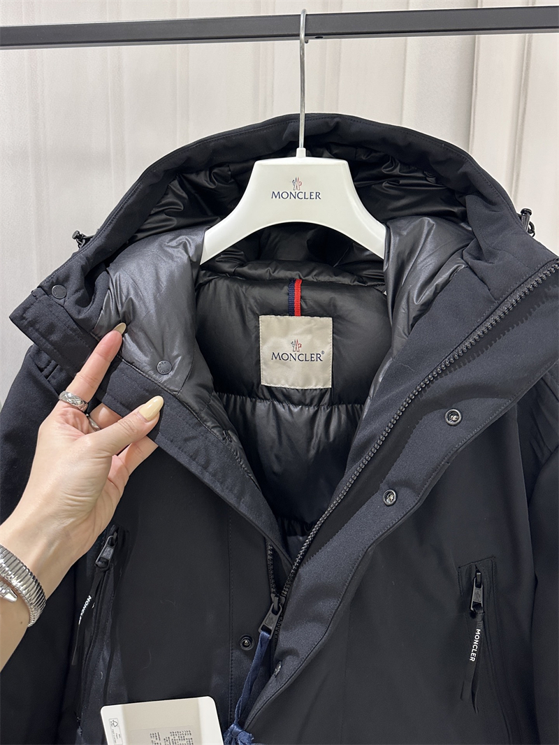 몽클레어 Livradois 리브라도이스 후드 다운 패딩 자켓