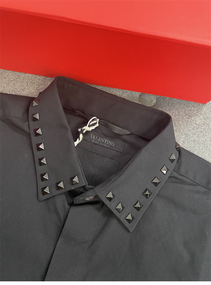 발렌티노 스터드 긴팔 셔츠