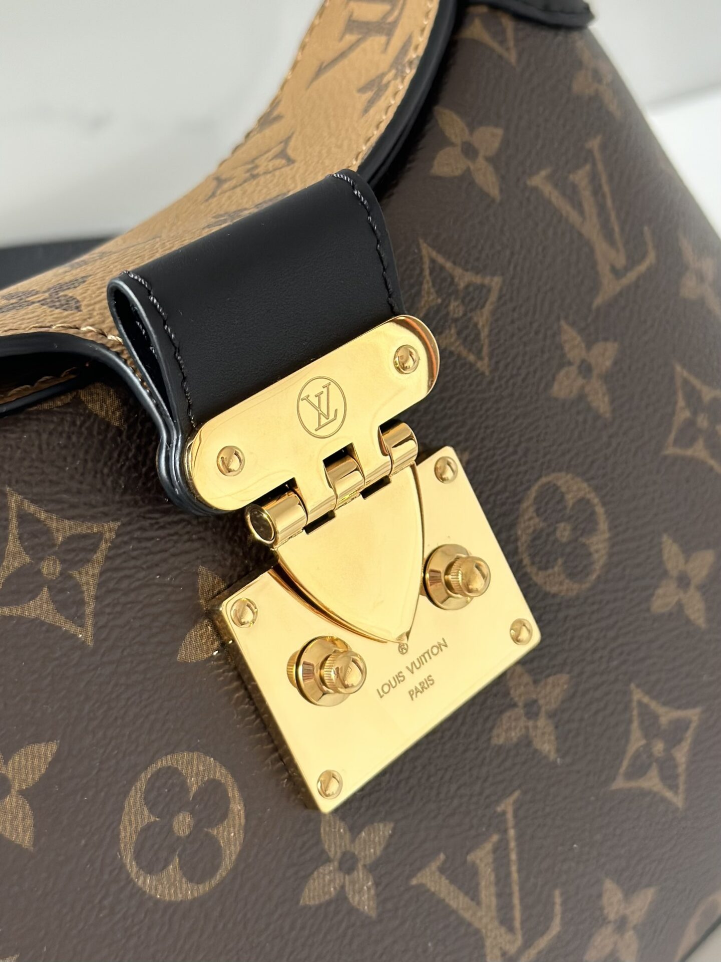 루이비통 트위니 모노그램 숄더 백“2COLOR”