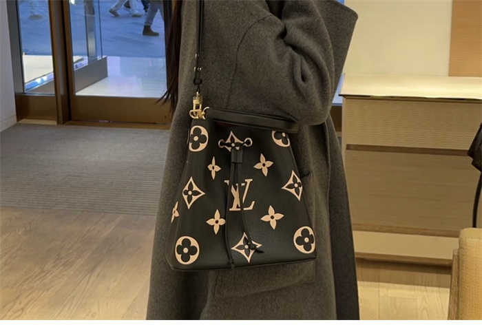 루이비통 네오노에 MM 앙프렝뜨 모노그램 M45497