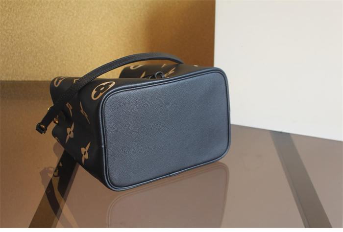 루이비통 네오노에 MM 앙프렝뜨 모노그램 M45497