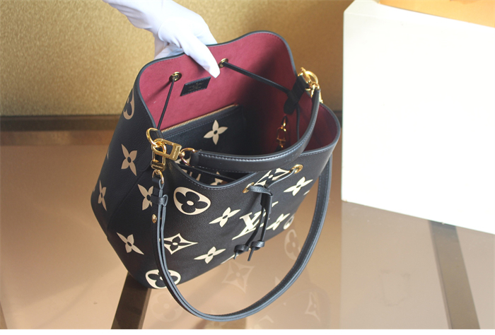 루이비통 네오노에 MM 앙프렝뜨 모노그램 M45497