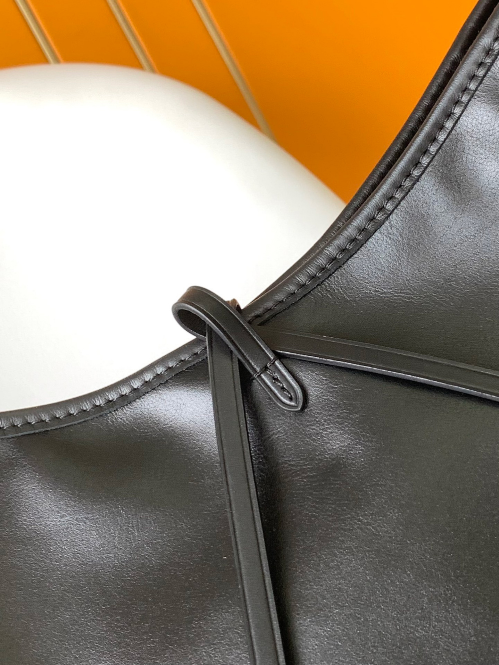 Louis Vuitton Carry All Cargo MM