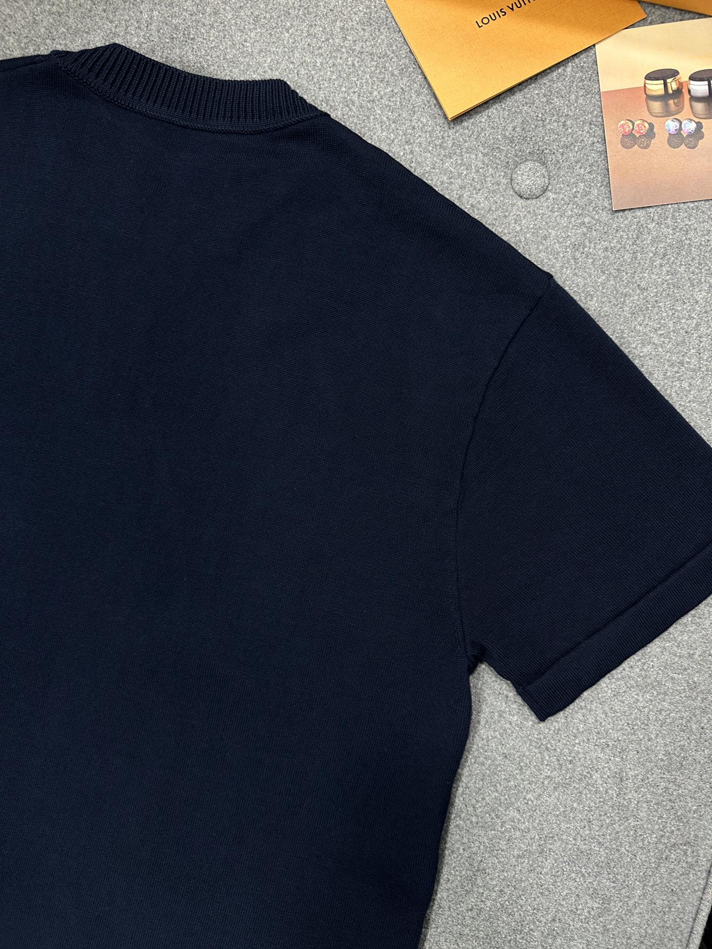 루이비통 엠브로이더드 시그니처 쇼트 슬리브 코튼 니트 반팔 “4COLOR”