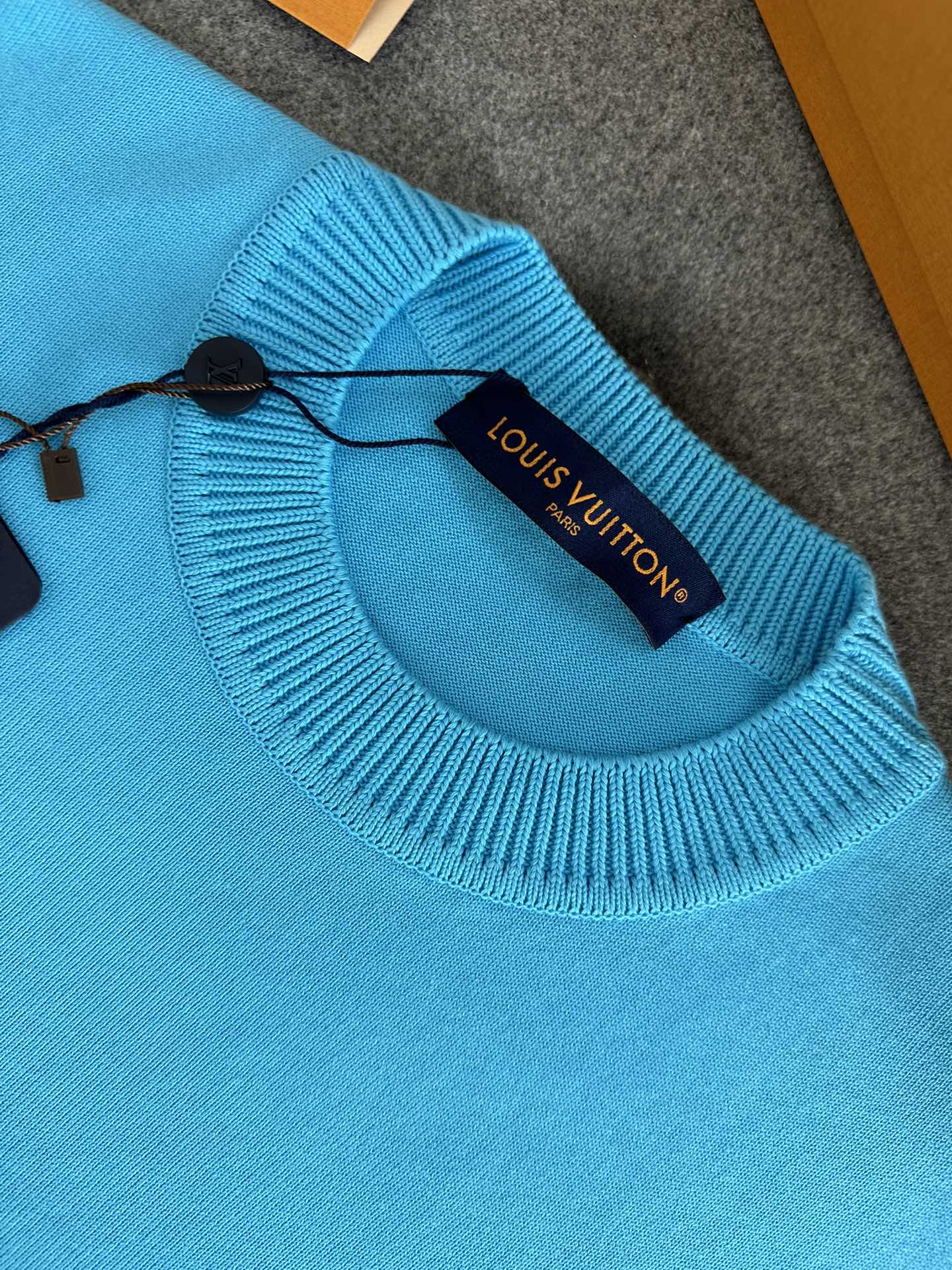 루이비통 엠브로이더드 시그니처 쇼트 슬리브 코튼 니트 반팔 “4COLOR”