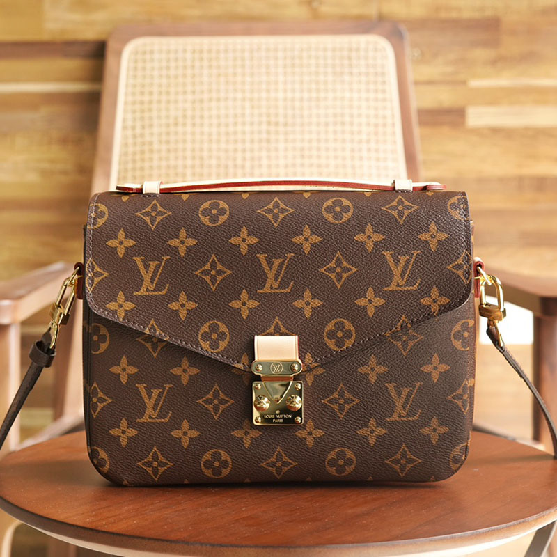 루이비통 포쉐트 메티스 모노그램 M44875