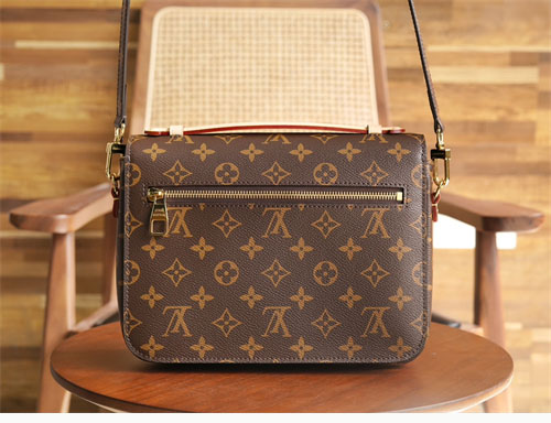루이비통 포쉐트 메티스 모노그램 M44875