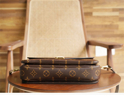 루이비통 포쉐트 메티스 모노그램 M44875