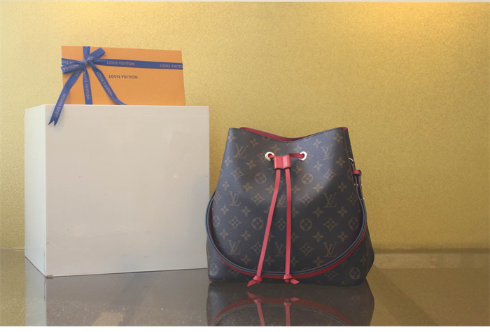 루이비통 네오노에 MM 코클리코 모노그램 M44021