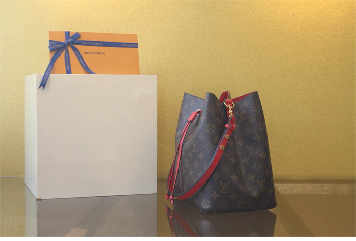 루이비통 네오노에 MM 코클리코 모노그램 M44021