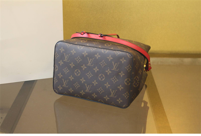 루이비통 네오노에 MM 코클리코 모노그램 M44021