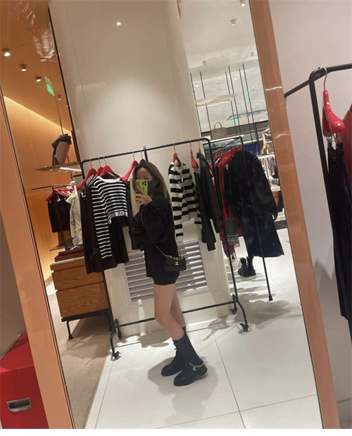 샤넬 23b 체인 로고 퀄팅 레이스업 롱 부츠