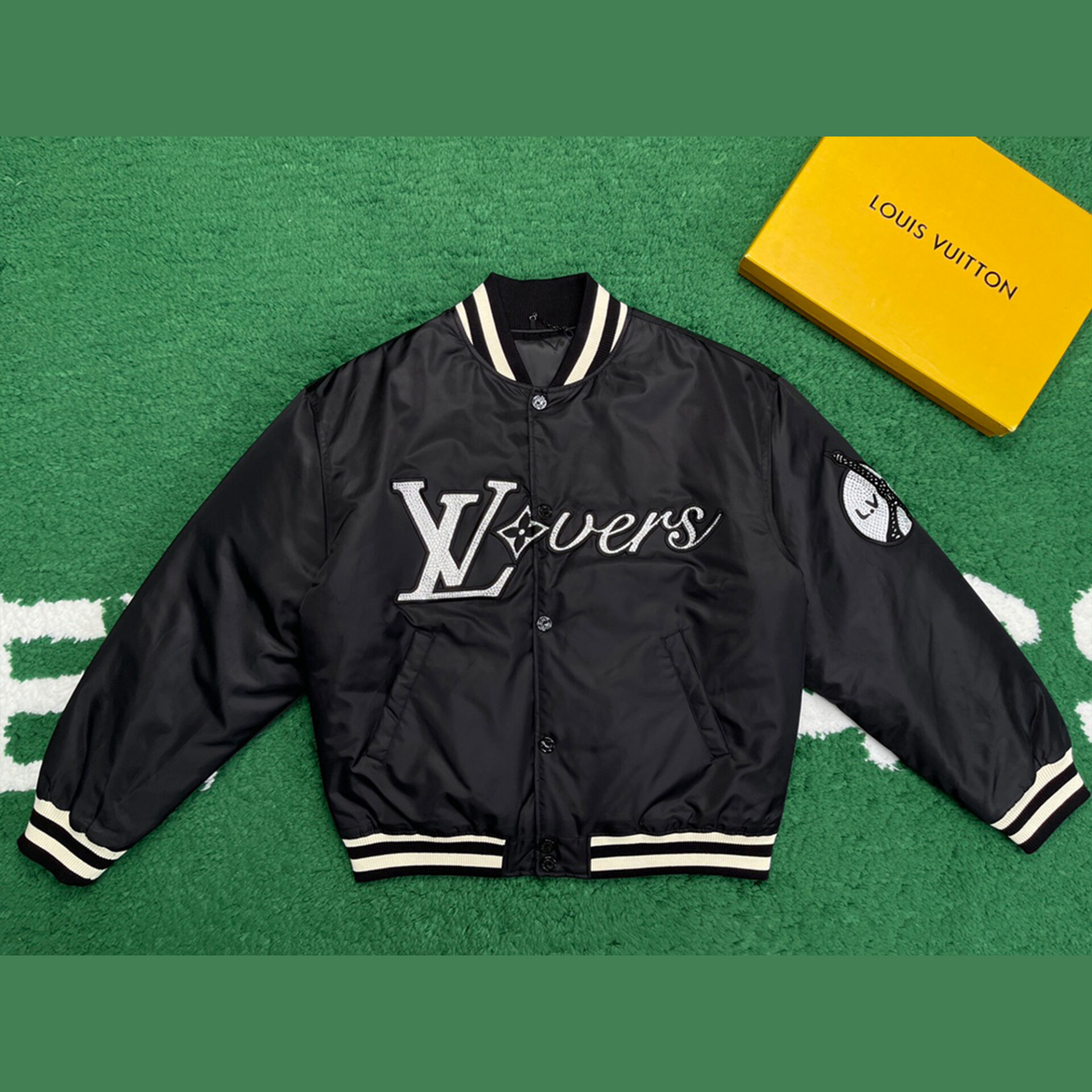 24SS루이비통 엠브로이더드 나일론 베이스볼 블루종 점퍼 블랙