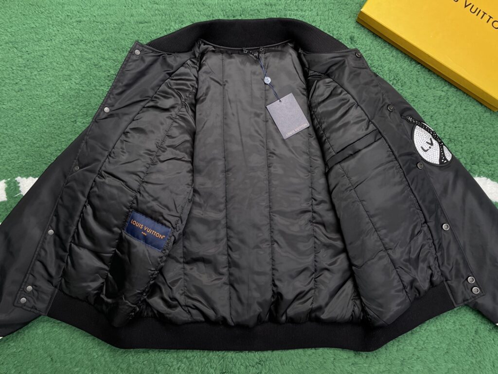 24SS루이비통 엠브로이더드 나일론 베이스볼 블루종 점퍼 블랙