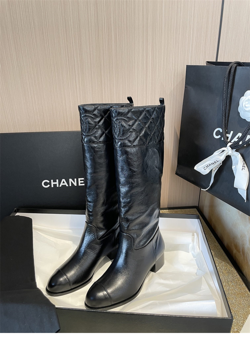 샤넬 퀼팅 롱 부츠