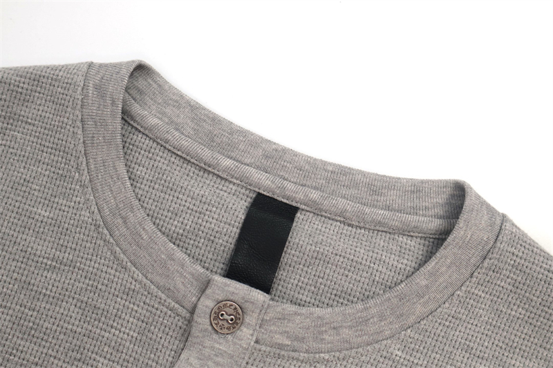 크롬하츠 헨리넥 와플 버튼 니트